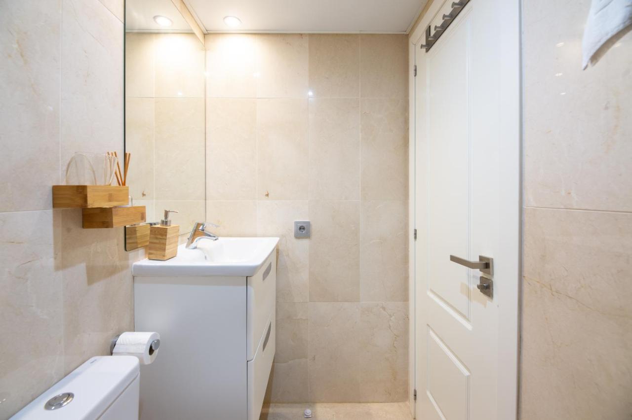 Modern Apartment Next To The Beach, Pets Friendly Benalmadena Ngoại thất bức ảnh